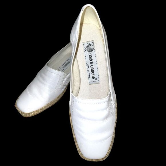 Andre assous white slip on espadrilles . Super nice and cute! - Picture 4 of 11